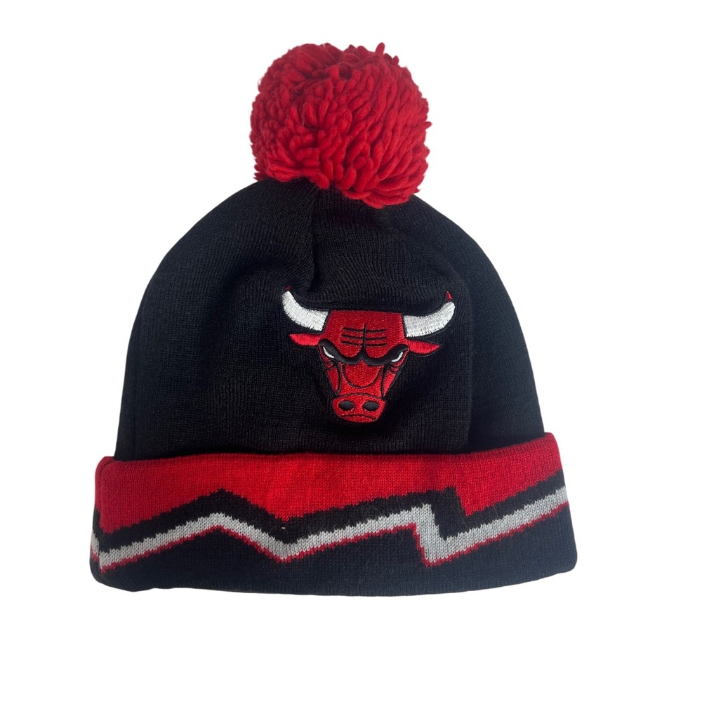 Mitchell & Ness Chicago Bulls Beanie Mens OSFM Black Red Pom Knit Hat Sporty Y2K